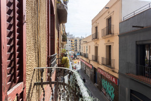 Mieszkanie na sprzedaż 70m2 Katalonia Barcelona Carrer de Torrijos - zdjęcie 2