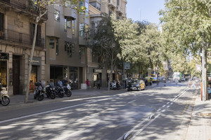 Mieszkanie na sprzedaż 100m2 Katalonia Barcelona Carrer de Mallorca - zdjęcie 1