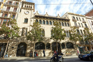 Mieszkanie na sprzedaż 243m2 Katalonia Barcelona Carrer Gran de Gràcia - zdjęcie 3