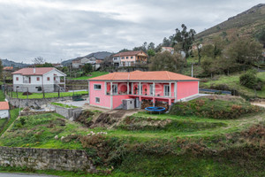 Dom na sprzedaż 249m2 Viana do Castelo Ponte da Barca - zdjęcie 2