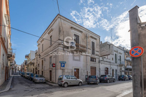 Dom na sprzedaż 320m2 Via Salvator Rosa, - zdjęcie 1