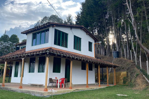 Dom do wynajęcia 240m2 Guarne - zdjęcie 1