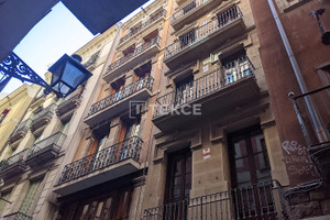 Mieszkanie na sprzedaż 76m2 Katalonia Barcelona Barcelona, Barrio Gotico - zdjęcie 1