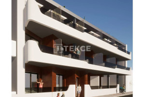 Mieszkanie na sprzedaż 42m2 Walencja Alicante Torrevieja, Torrevieja Centro - zdjęcie 3