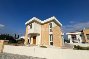 Dom na sprzedaż 180m2 Girne, Alsancak - zdjęcie 2