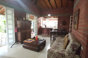 Dom na sprzedaż 250m2 Cra. 7 #11-75, COMUNA 3, Cali, Valle del Cauca, Colombia - zdjęcie 2