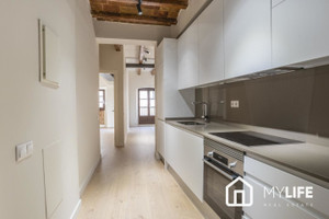 Mieszkanie na sprzedaż 82m2 Katalonia Barcelona - zdjęcie 3