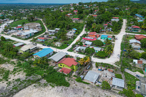 Dom na sprzedaż 250m2 4WV9+Q62, San Ignacio, Belize - zdjęcie 3