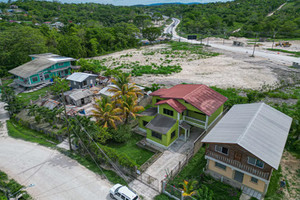 Dom na sprzedaż 250m2 4WV9+Q62, San Ignacio, Belize - zdjęcie 2