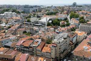 Dom na sprzedaż 495m2 Porto Porto Cedofeita, Ildefonso, Sé, Miragaia, Nicolau, Vitória - zdjęcie 2