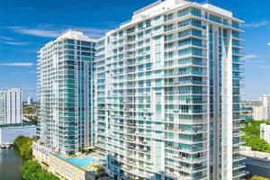 Dom do wynajęcia 175m2 300 Sunny Isles Blvd - zdjęcie 2