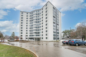 Dom na sprzedaż 161m2 250 Glenridge Drive - zdjęcie 1