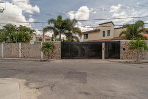 Dom na sprzedaż 336m2 C. 44 54, Campestre, 97120 Mérida, Yuc., Mexico - zdjęcie 2