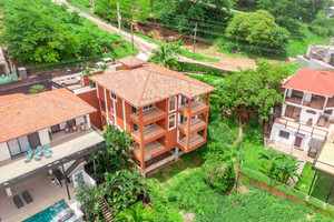 Dom na sprzedaż 450m2 Investment Opportunity with Majestic Views in the Heart of Tamarindo - zdjęcie 1