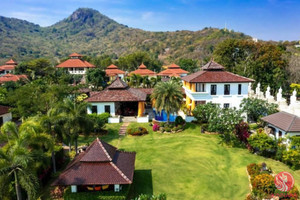 Dom na sprzedaż 490m2 North - Hua Hin, Prachuap Khiri Khan, Thailand - zdjęcie 1