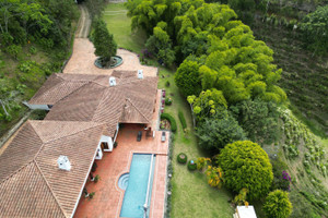 Dom na sprzedaż 700m2 4G6H+3Q, Retiro, Antioquia, Colombia - zdjęcie 2