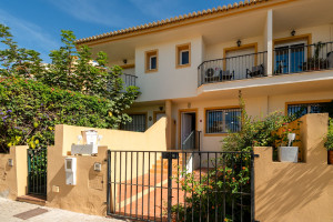 Dom na sprzedaż 111m2 Lugar Conjunto Playa del Arenal, 1A, 29604 Marbella, Málaga, Spain - zdjęcie 2