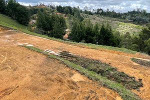 Działka na sprzedaż Vereda Garrido, proyecto de Piedras Blancas, municipio de Guarne - zdjęcie 3