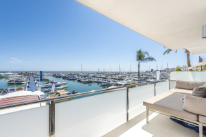 Mieszkanie na sprzedaż 167m2 Andaluzja Malaga Marbella - Puerto Banus - zdjęcie 1