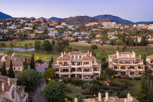 Mieszkanie na sprzedaż 202m2 Andaluzja Malaga Las Brisas del Golf, Nueva Andalucia - zdjęcie 1