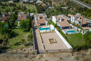 Dom na sprzedaż 356m2 Andaluzja Malaga - zdjęcie 2