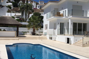 Dom na sprzedaż 281m2 Andaluzja Malaga Marbella - Puerto Banus - zdjęcie 2