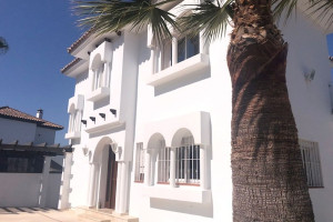 Dom na sprzedaż 281m2 Andaluzja Malaga Marbella - Puerto Banus - zdjęcie 1