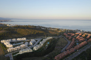 Mieszkanie na sprzedaż 110m2 Andaluzja Malaga Plaza de la Victoria,  - zdjęcie 2