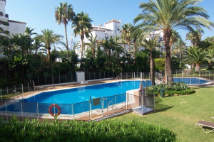 Mieszkanie na sprzedaż 147m2 Andaluzja Malaga Marbella - Puerto Banus - zdjęcie 2