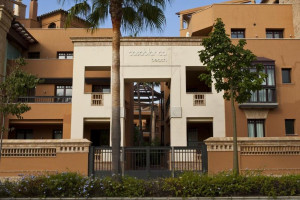 Mieszkanie na sprzedaż 196m2 Andaluzja Malaga Marbella Plaza de la Victoria,  - zdjęcie 1