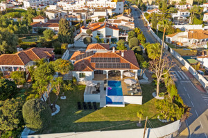 Dom na sprzedaż 334m2 Andaluzja Malaga Marbella Marbella Este - zdjęcie 1