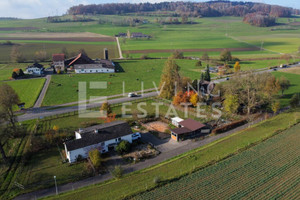 Dom na sprzedaż 153m2 Alte Hilfikerstrasse  - zdjęcie 1