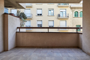 Mieszkanie na sprzedaż 88m2 Katalonia Barcelona - zdjęcie 2