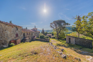 Dom na sprzedaż 2200m2 Strada Provinciale Valdarno Casentinese - zdjęcie 1