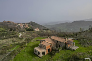 Dom na sprzedaż 370m2 Monticello Amiata - zdjęcie 1