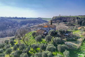 Dom na sprzedaż 300m2 Strada Provinciale  - zdjęcie 1