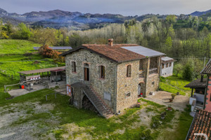 Dom na sprzedaż 650m2 Castiglione di Garfagnana - zdjęcie 2