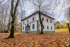 Dom na sprzedaż 500m2 Via della Badia - zdjęcie 1