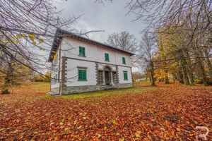 Dom na sprzedaż 500m2 Via della Badia - zdjęcie 3