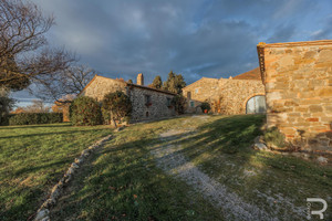 Dom na sprzedaż 300m2 Strada Vicinale di Belvedere - zdjęcie 2