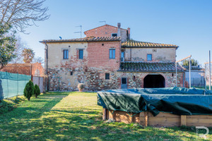 Dom na sprzedaż 180m2 Strada Provinciale Traversa Siena Perugia - zdjęcie 3