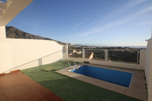 Dom na sprzedaż 180m2 Andaluzja Malaga Benalmadena - zdjęcie 1