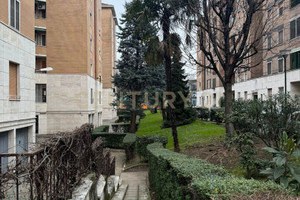 Mieszkanie na sprzedaż 44m2 Lombardia Milano Via Fratelli Rosselli,  - zdjęcie 3