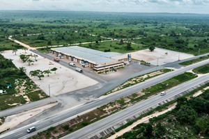 Komercyjne na sprzedaż 730m2 Autopista del Coral - zdjęcie 1