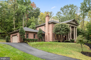 Dom na sprzedaż 462m2 10420 Adel Road, Fairfax County, VA - zdjęcie 1