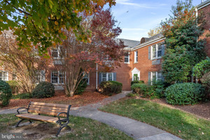 Mieszkanie na sprzedaż 56m2 13 Auburn Court B, Alexandria City, VA - zdjęcie 2