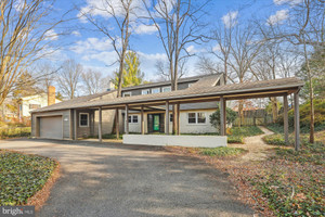 Dom do wynajęcia 223m2 6154 Beachway Drive, Falls Church City, VA - zdjęcie 1