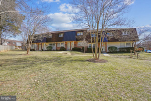 Komercyjne na sprzedaż 73m2 434 Hampton Court, Falls Church City, VA - zdjęcie 2