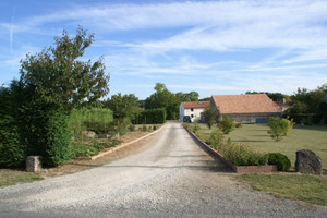 Dom na sprzedaż 250m2 NOUVELLE-AQUITAINE, Charente-Maritime - zdjęcie 1