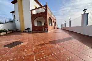 Dom na sprzedaż 180m2 Andaluzja Malaga - zdjęcie 2